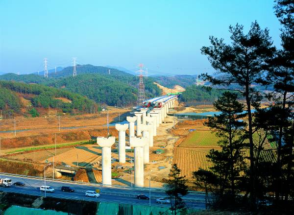 Jung-Am-Cheon Bridge 