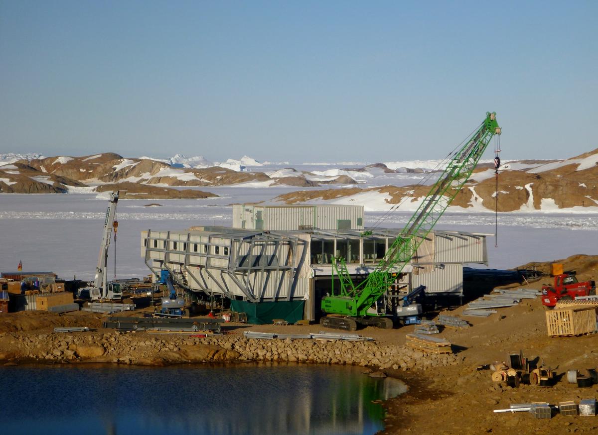 Neue Indische Forschungsstation auf den Larsemann Hills, Antarktis 