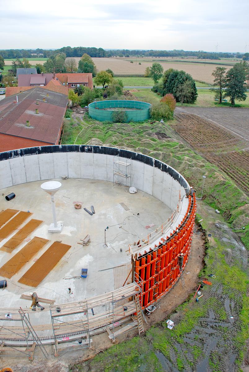 Aus dem Feld in den Tank: Biogas-Anlagen bringen saubere Energie und boomen dank Förderprogrammen 