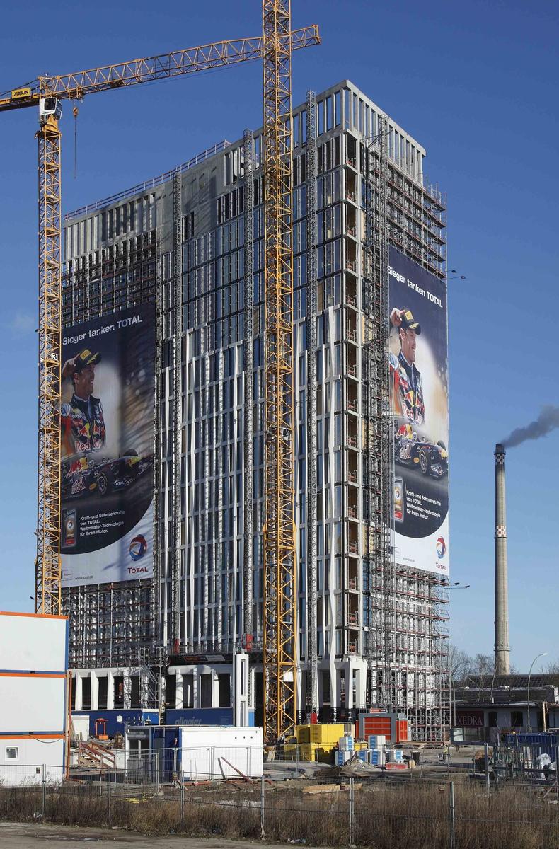 Behind Berlin Central Station, the new headquarters of the French petroleum corporation Total are being built 