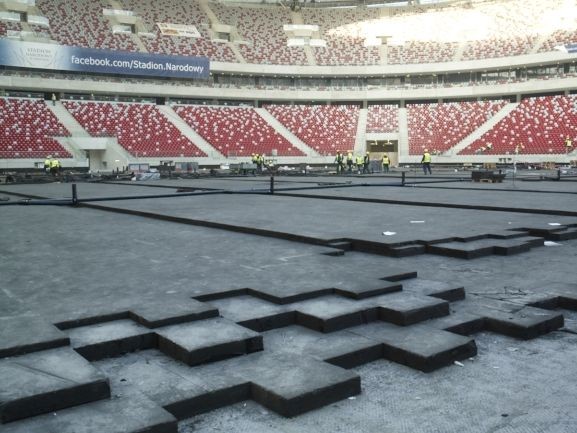 Ausgezeichnete Wärmedämmung sowie hohe Druckfestigkeit von Glapor für das neue Nationalstadion Warschau 