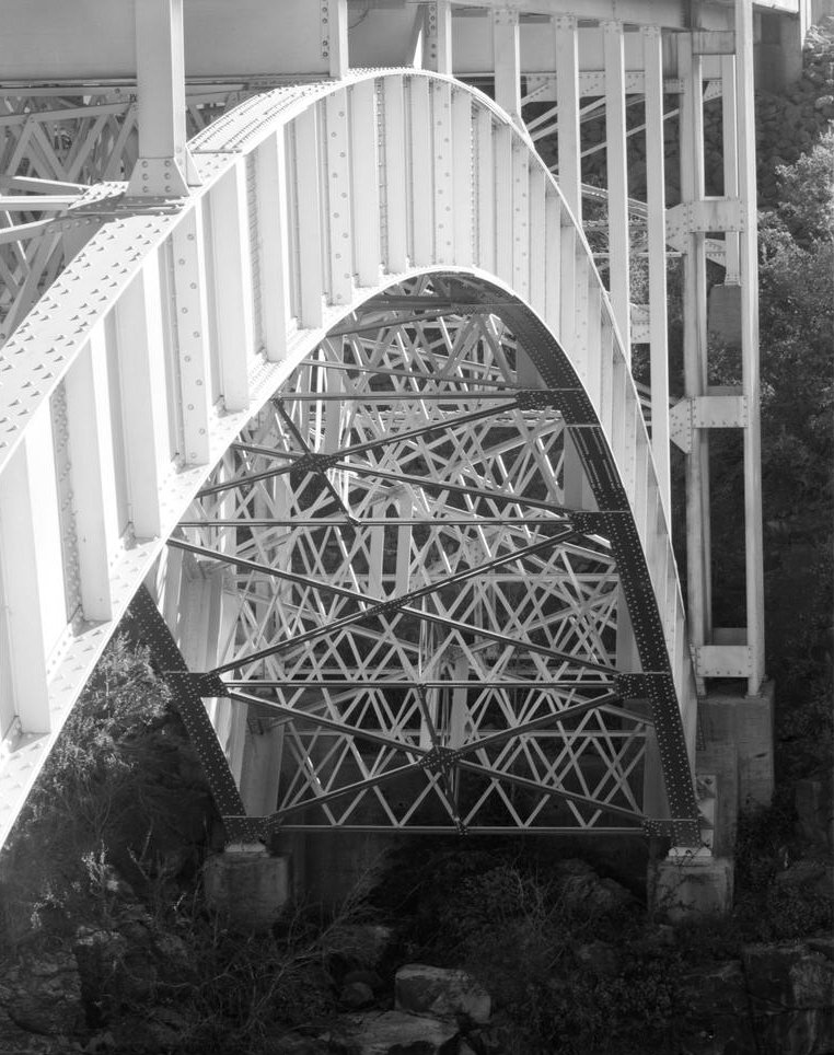 Cedar Canyon Bridge Spanning Cedar Canyon at Highway 60, Show Low vicinity, Navajo County, AZ (HAER, ARIZ,9-SHLO.V,1-10)