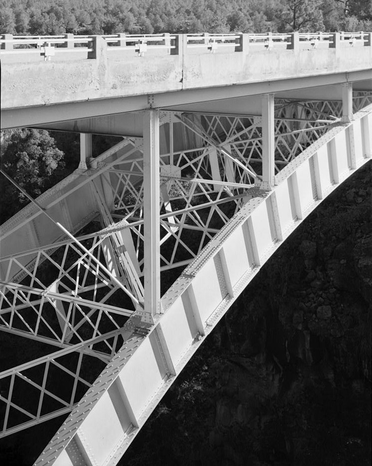 Cedar Canyon Bridge Spanning Cedar Canyon at Highway 60, Show Low vicinity, Navajo County, AZ (HAER, ARIZ,9-SHLO.V,1-11)