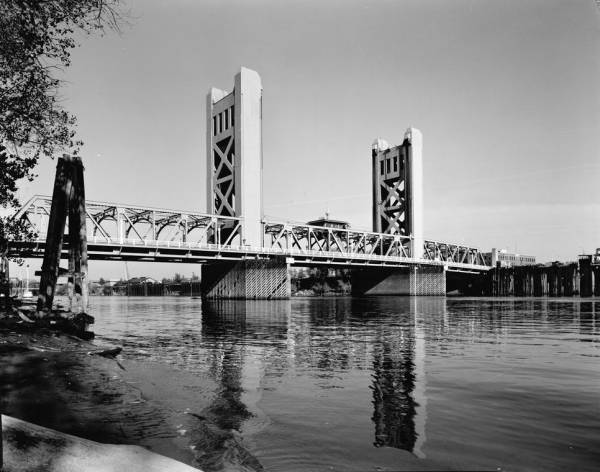 Tower Bridge, Sacramento. (HAER, CAL,34-SAC,58-8) 