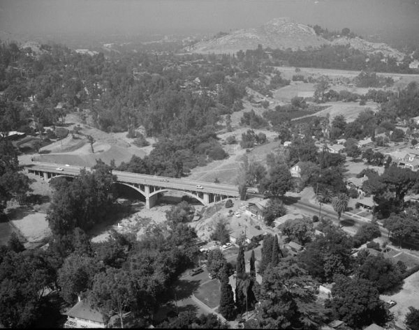 Victoria Bridge, Riverside, California (HAER, CAL,33-RIVSI,5-1) 