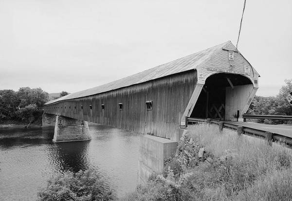 Cornish-Windsor Covered Bridge. (HAER, NH,10-CORN,2-3) 