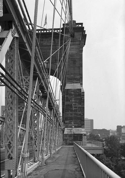 Cincinnati Suspension Bridge. (HAER, OHIO,31-CINT,45-9) 