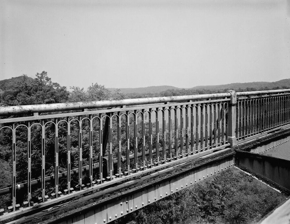 Sewickley Bridge, Sewickley, Pennsylvania. (HAER, PA,2-SEW,1-18) 