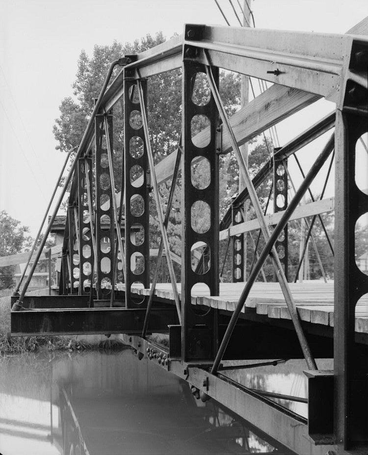 Blackhoof Street Bridge Spanning the Miami-Erie Canal, New Bremen, Auglaize County, OH (HAER, OHIO,6-NEWBR,1-6)