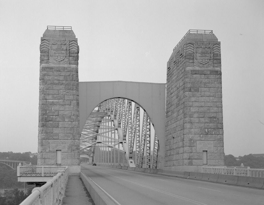McKees Rocks Bridge, Pittsburgh, Pennsylvania. (HAER, PA,2-MCKRO,2-8) 