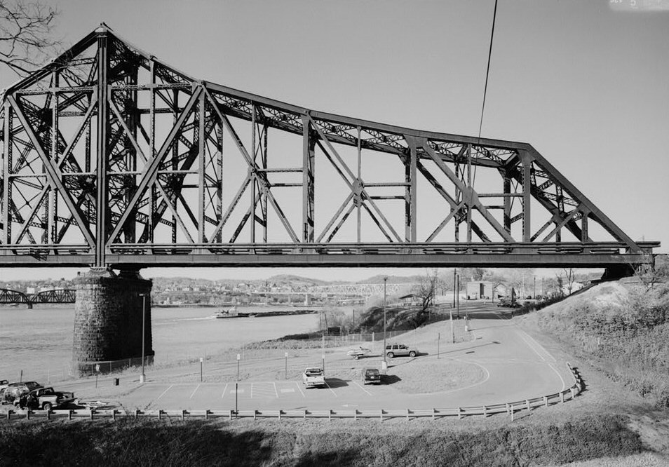 Pittsburgh & Lake Erie Railroad Ohio River Bridge, Beaver, Pennsylvania. (HAER, PA,4-BEAV,1-4) 