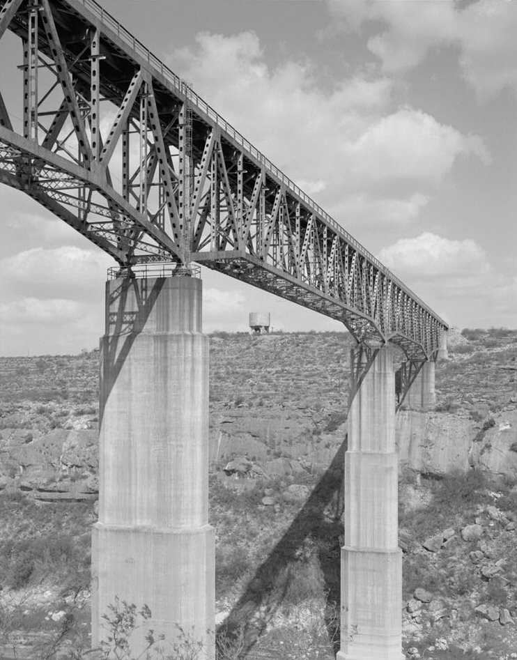 Pecos River Bridge, Langtry, Texas. (HAER, TX,233-LANG.V,1-2) 