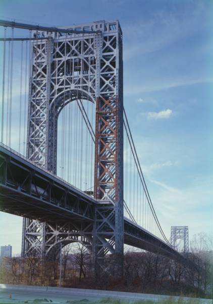 George Washington Bridge 
New york tower, looking west 
(HAER, NY,31-NEYO,161-66) 