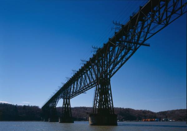 Poughkeepsie Railroad Bridge (HAER, NY,14-POKEP,8-;DLC/PP-97:NY-230) 