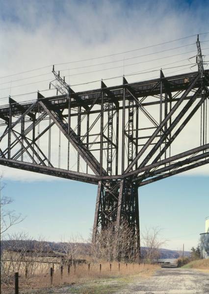 Poughkeepsie Railroad Bridge (HAER, NY,14-POKEP,8-;DLC/PP-97:NY-231) 