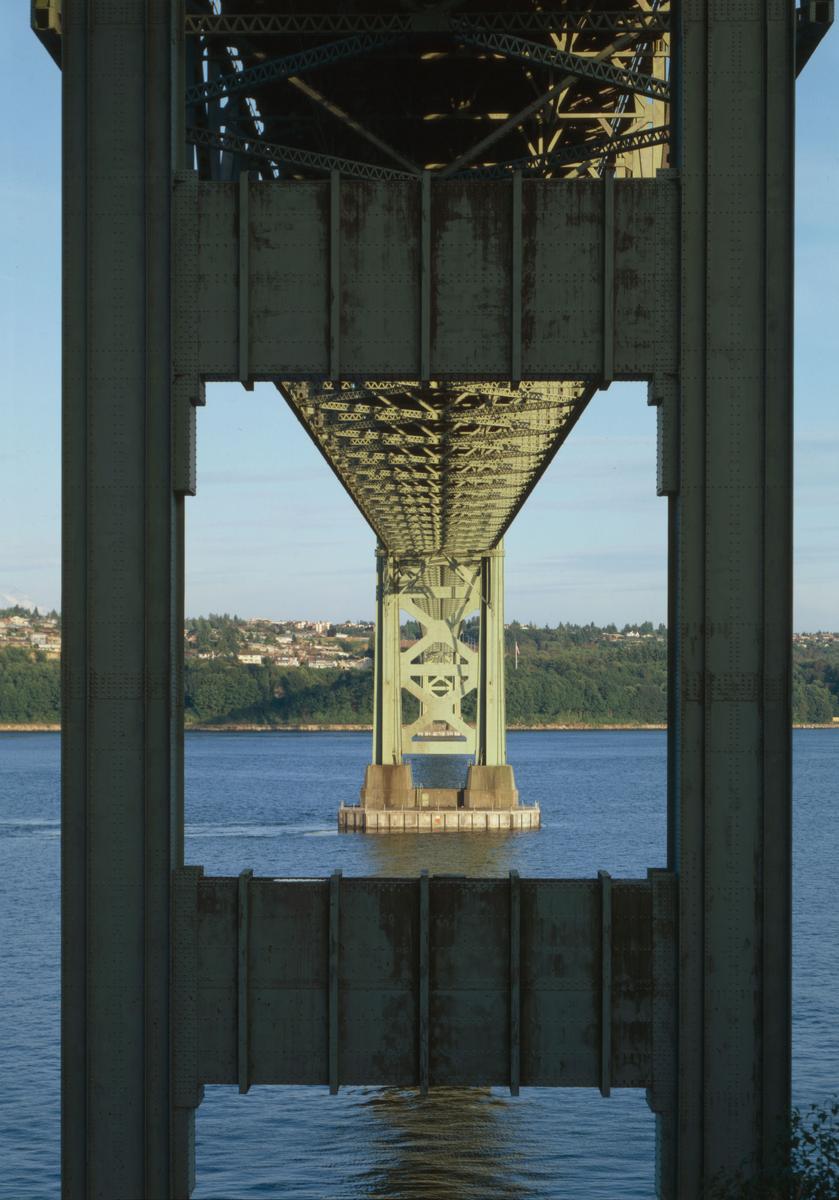 Pont sur le détroit de Tacoma 