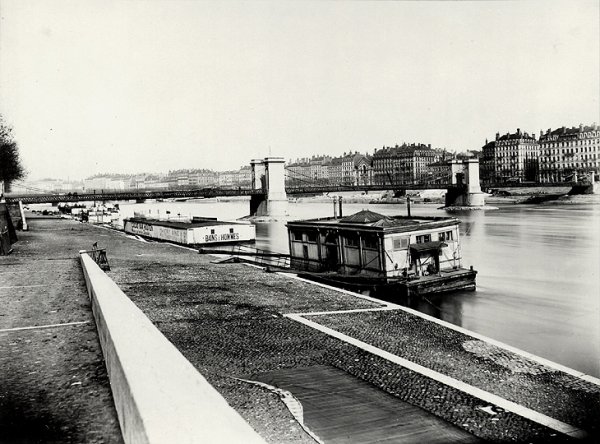 Pont de l'Hôtel-Dieu à Lyon.
Source: Archives de la ville de Lyon 