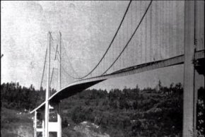 Tacoma Narrows Bridge collapse 