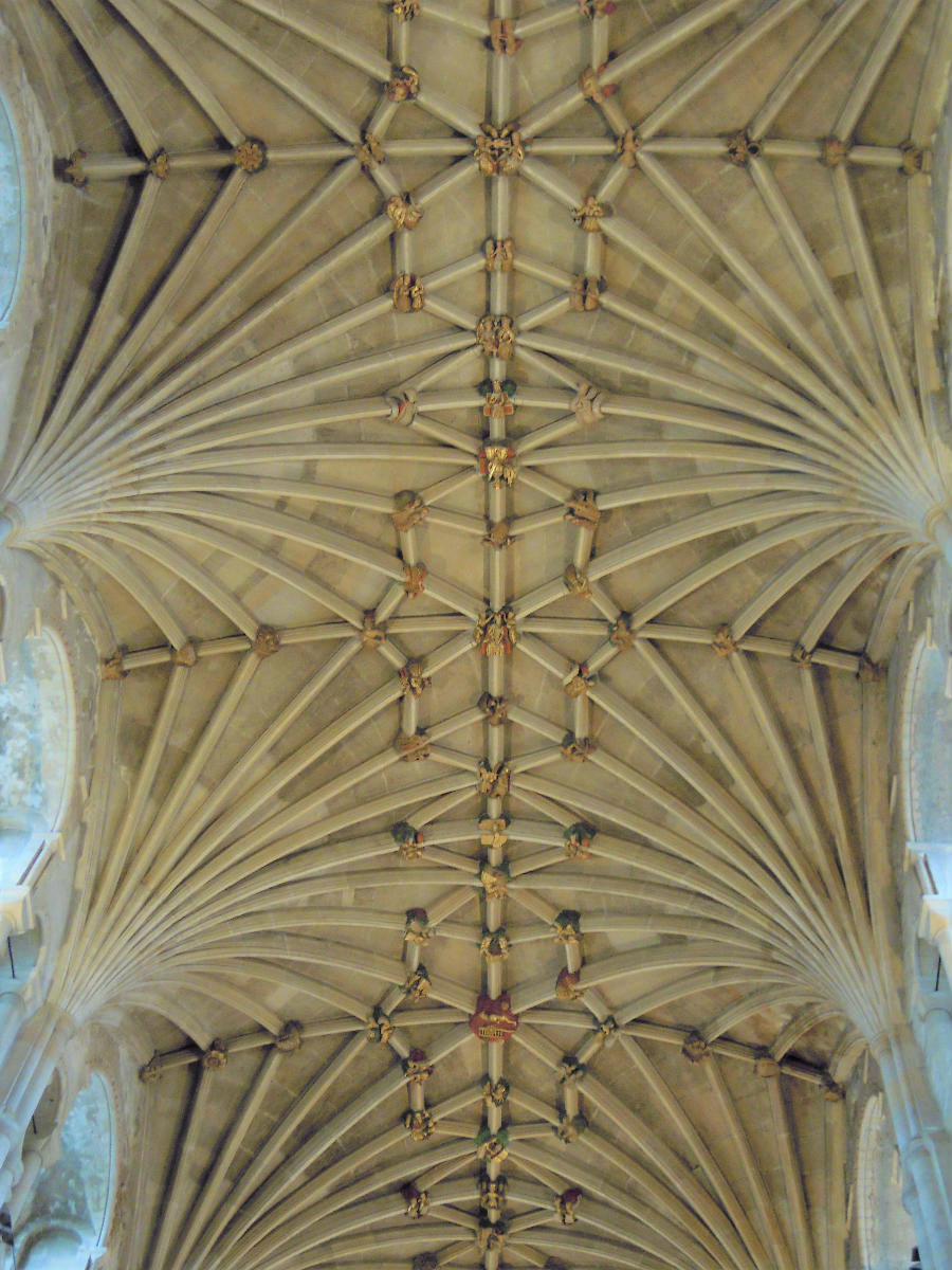 Cathedral, Norwich, England The Nave ceiling inside Norwich Cathedral. The ceiling dates to 1480s, with roof bosses depicting Old Testament themes. Central boss depicts Israelites' crossing of the Red Sea.