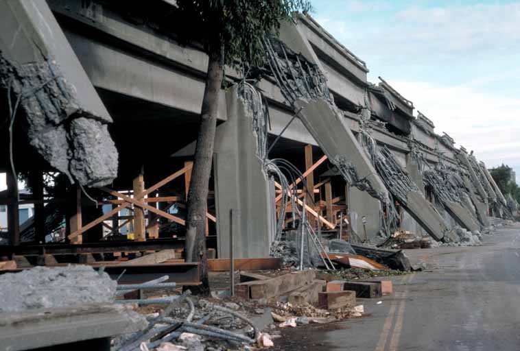 Cypress Street Viaduct suite au Seisme de 1989 - Oakland 