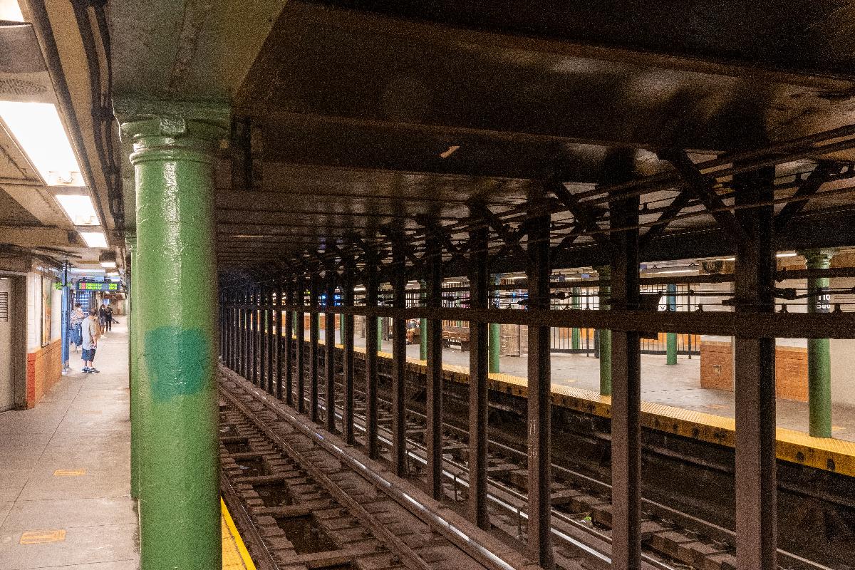 116th Street Subway Station (Lenox Avenue Line) 
