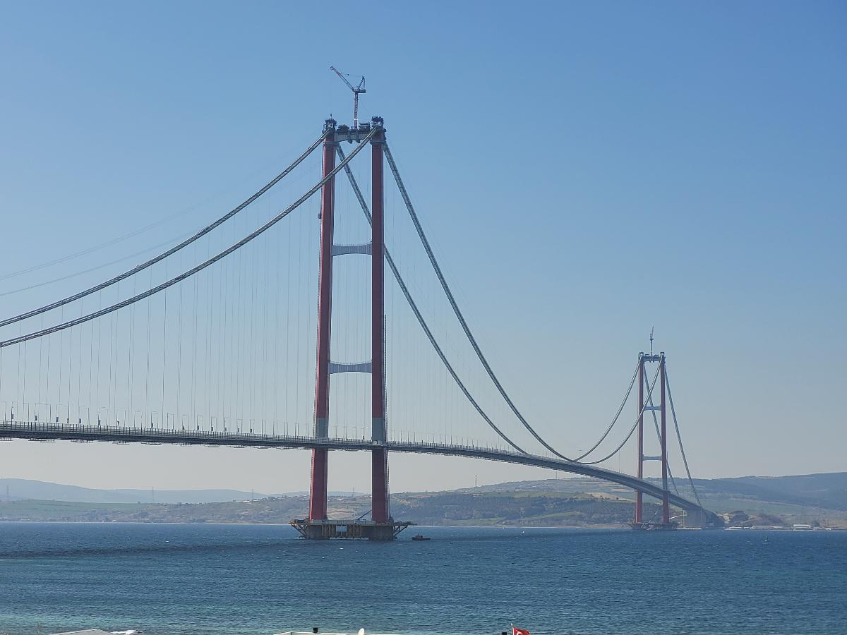 Pont du détroit des Dardanelles 