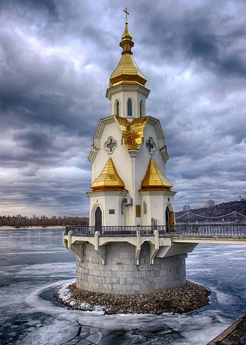 Kirche Sankt Nikolai auf dem Wasser 