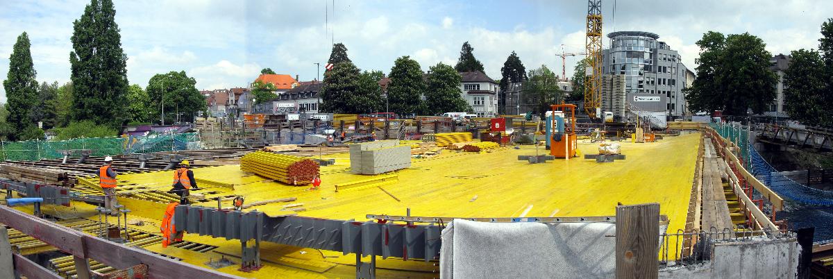 Freiburger Kronenbrücke, Schalungsarbeiten 