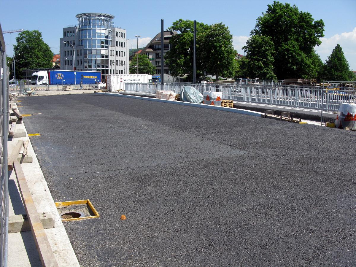 Vorbereitung der Fahrbahn der Freiburger Kronenbrücke 