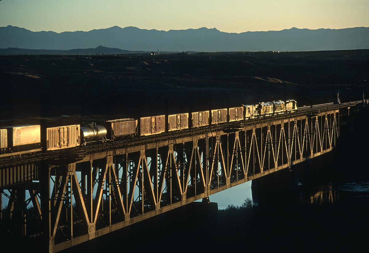 Topock BNSF Rail Bridge 