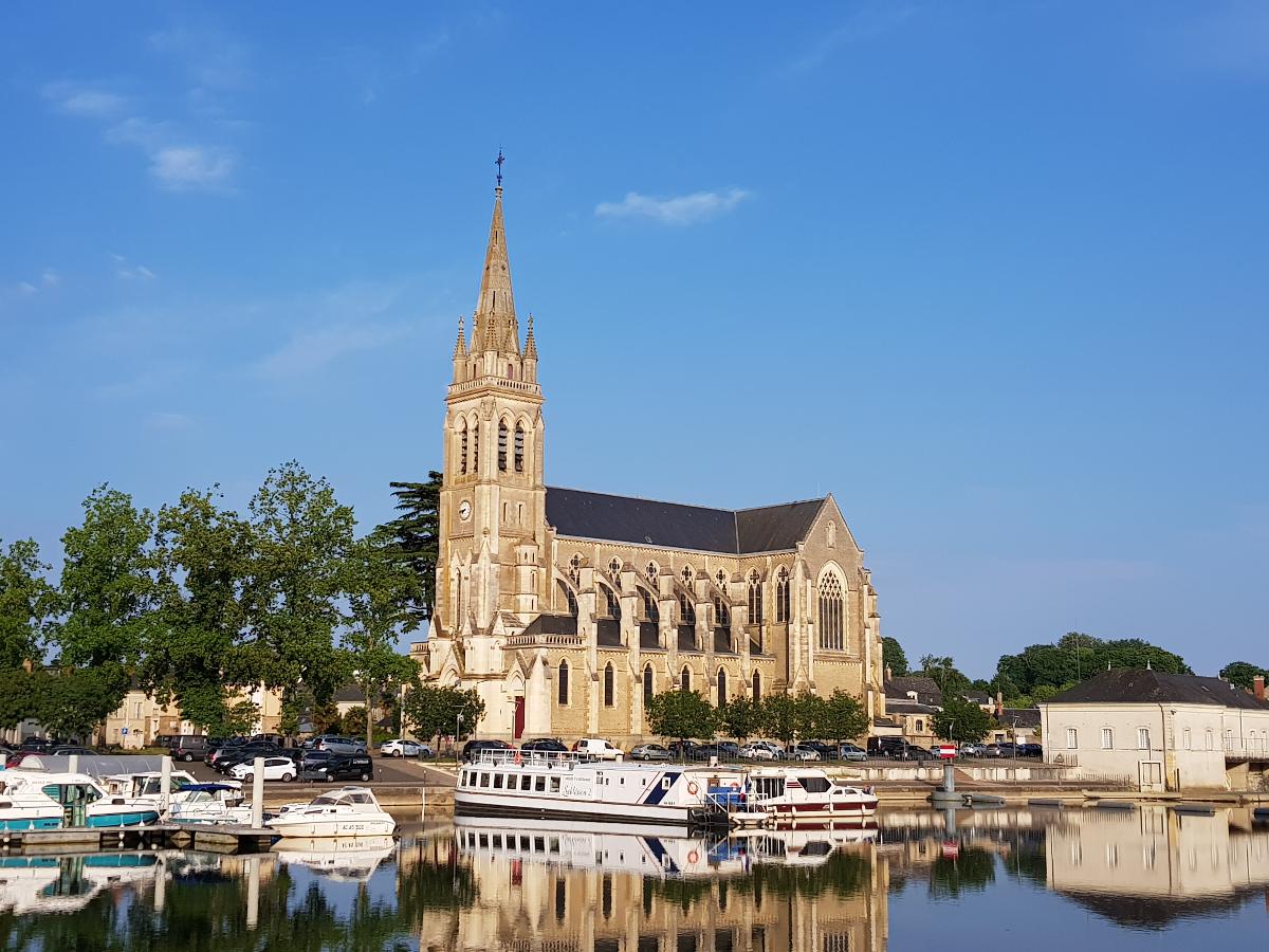 Église Notre-Dame de Sablé-sur-Sarthe 