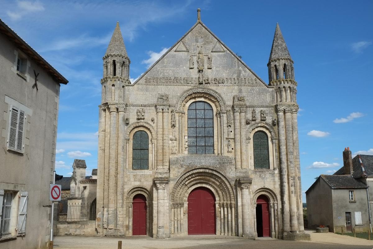 Église abbatiale Sain-Jouin Saint-Jouin-de-Marnes Deux-Sèvres France 