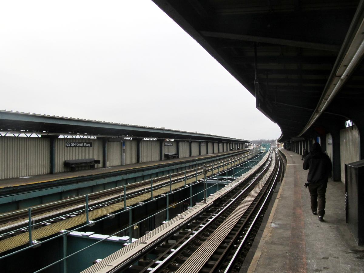 85th Street – Forest Parkway Subway Station (Jamaica Line) 