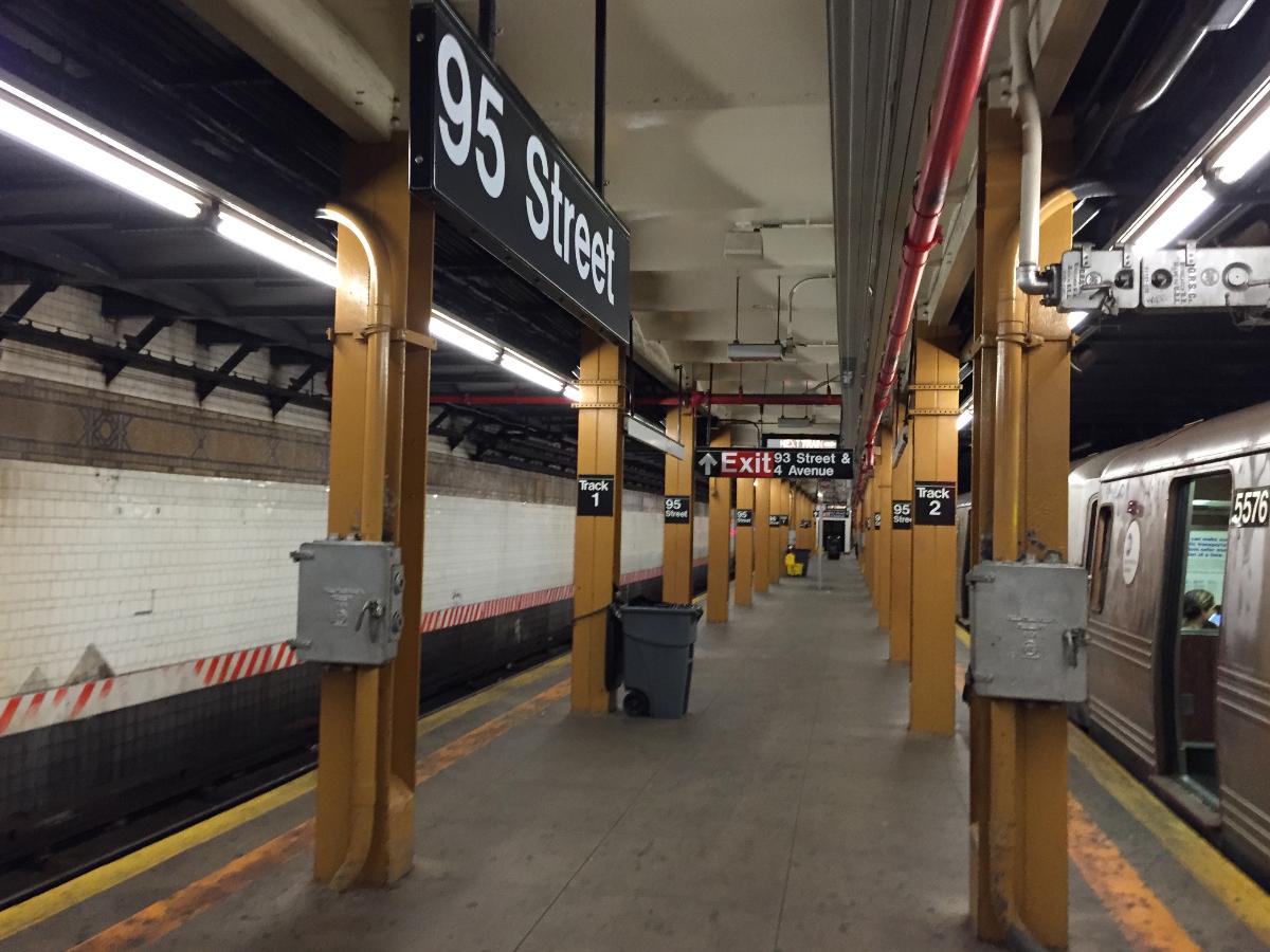 Bay Ridge - 95th Street Subway Station (Fourth Avenue Line) 
