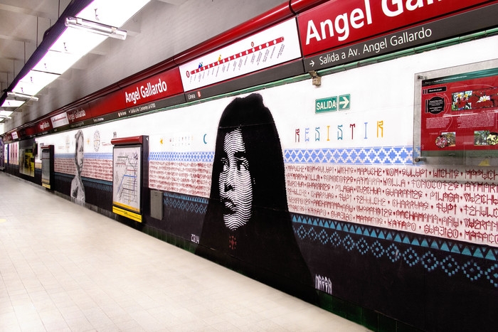 Metrobahnhof Angel Gallardo 