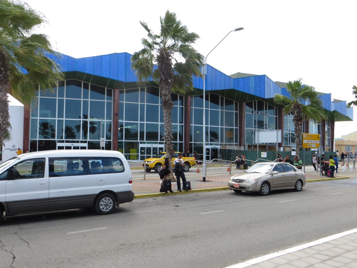 The arrivals building at AUA Airport 