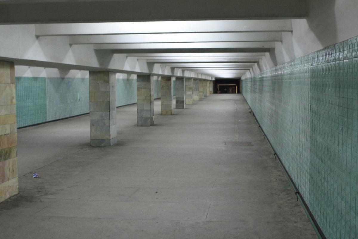 Metrobahnhof Traktornyi Zavod 