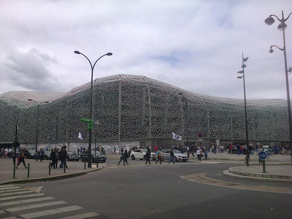 Abords du Stade Jean-Bouin avant les finales de la Coupe du Monde 2014 