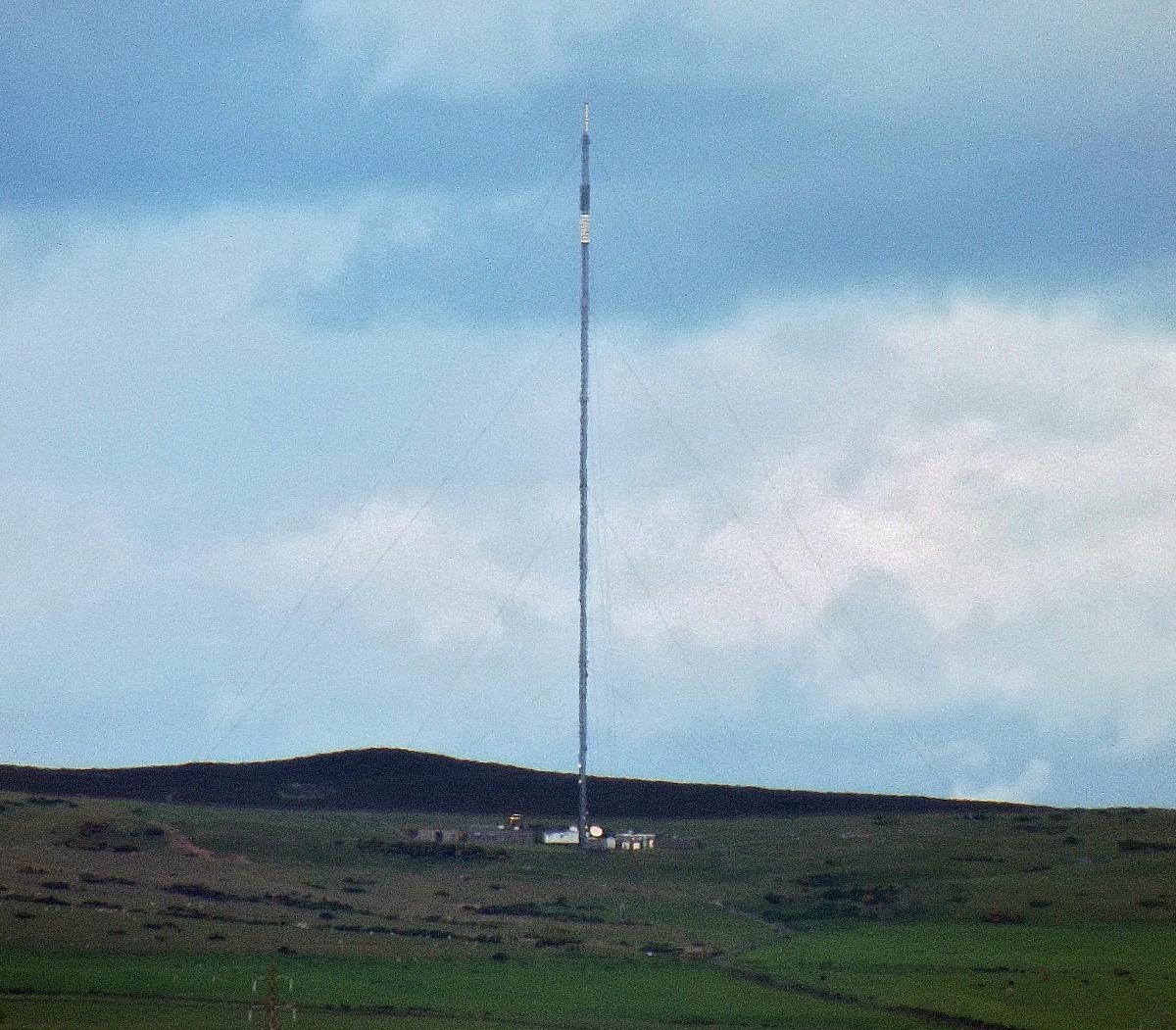 Angus transmitter/transmitting station seen from Dundee at a distance of just over five miles 