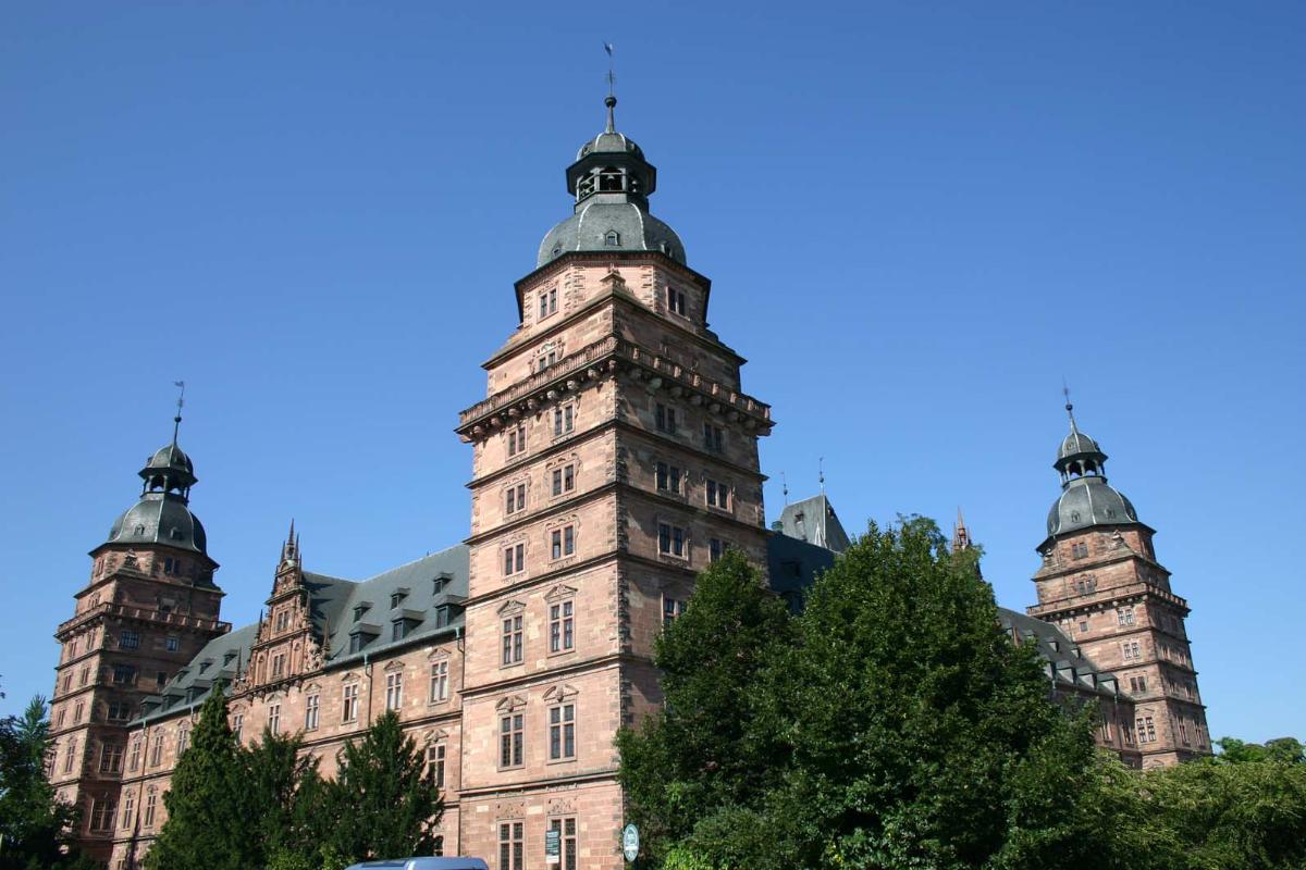 Johannisburg Castle 