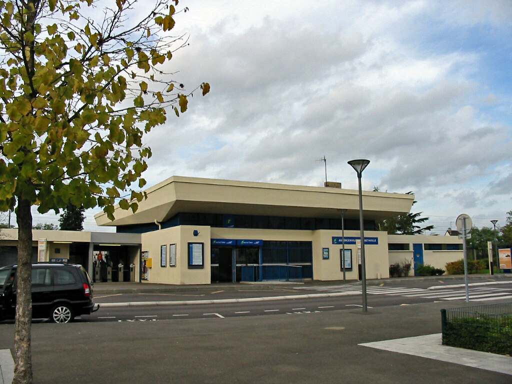 Gare d'Aubergenville - Élisabethville 
