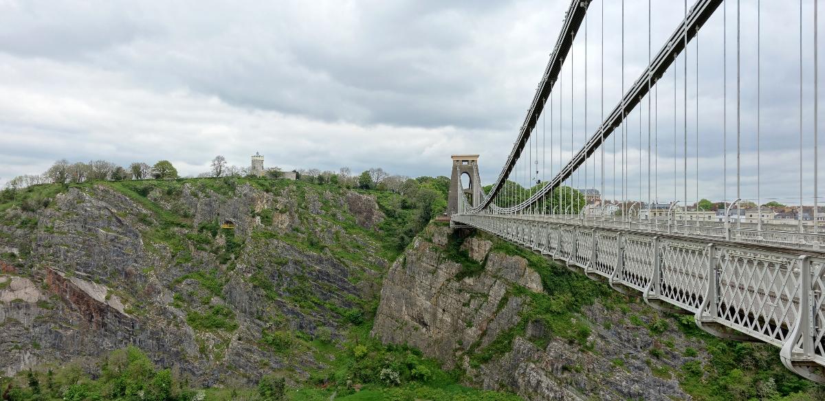 L'observatoire et le pont suspendu de Clifton à Bristol 