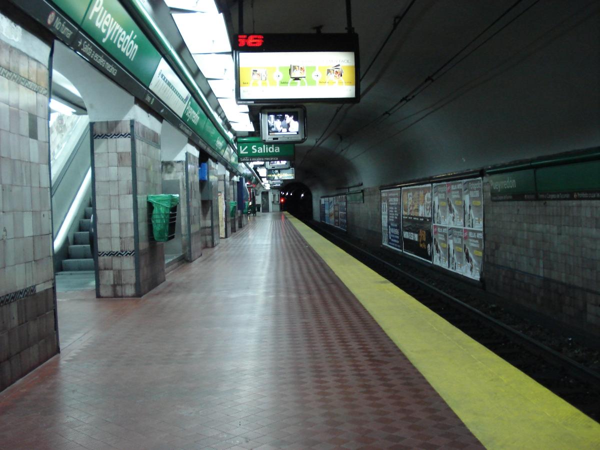 Metrobahnhof Pueyrredón 
