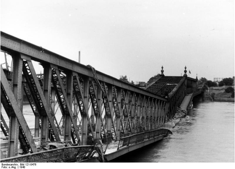 Straßenbrücke Straßburg-Kehl 