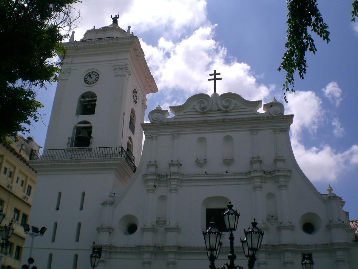 Cathédrale Sainte-Anne(photographe: Guillermo Ramos Flamerich) 
