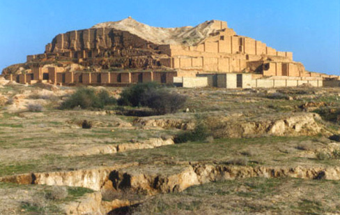 Ziggurat in Tschoga Zanbil 