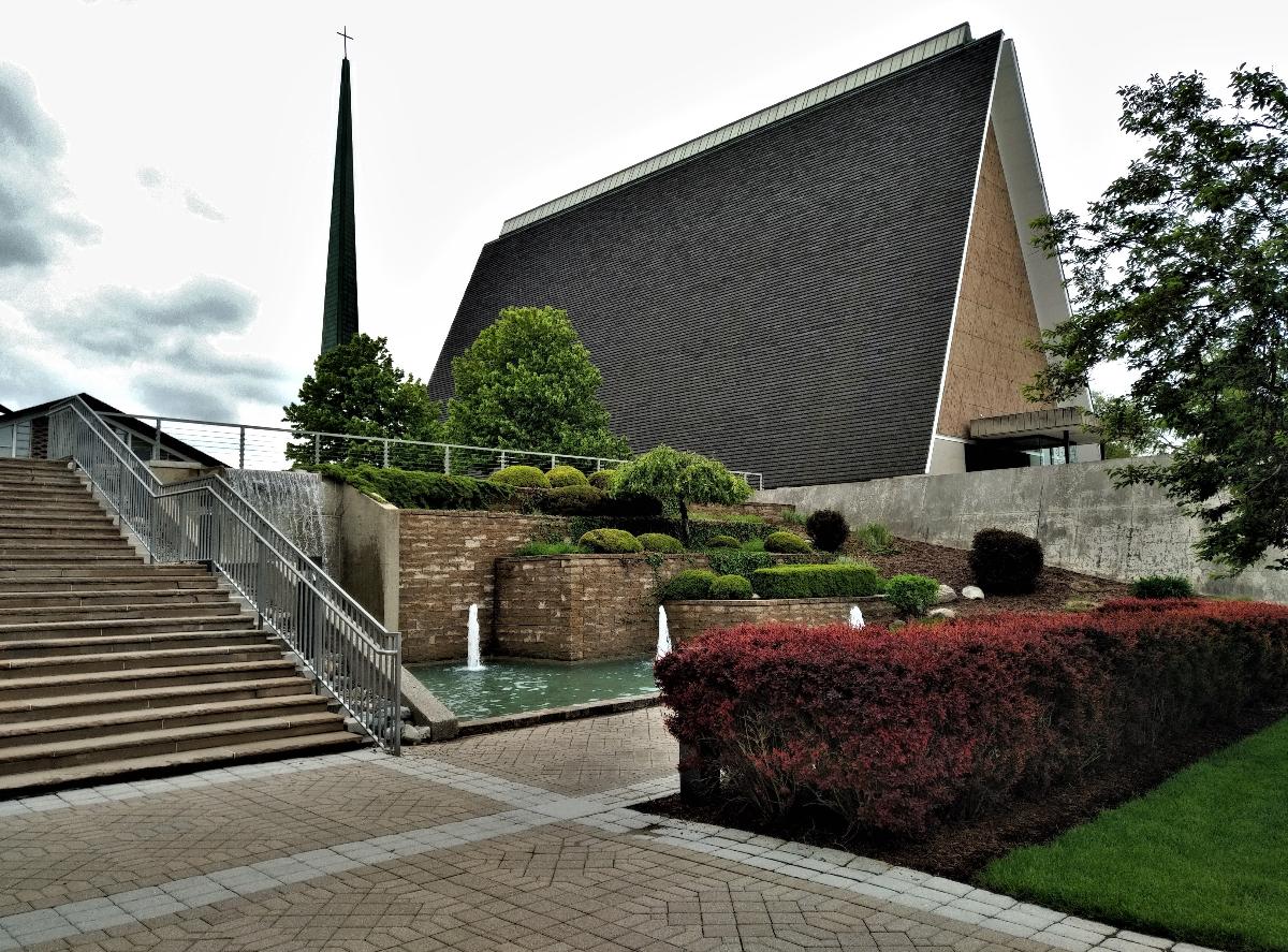 Kramer Chapel and the waterfall at Concordia Theological Seminary 