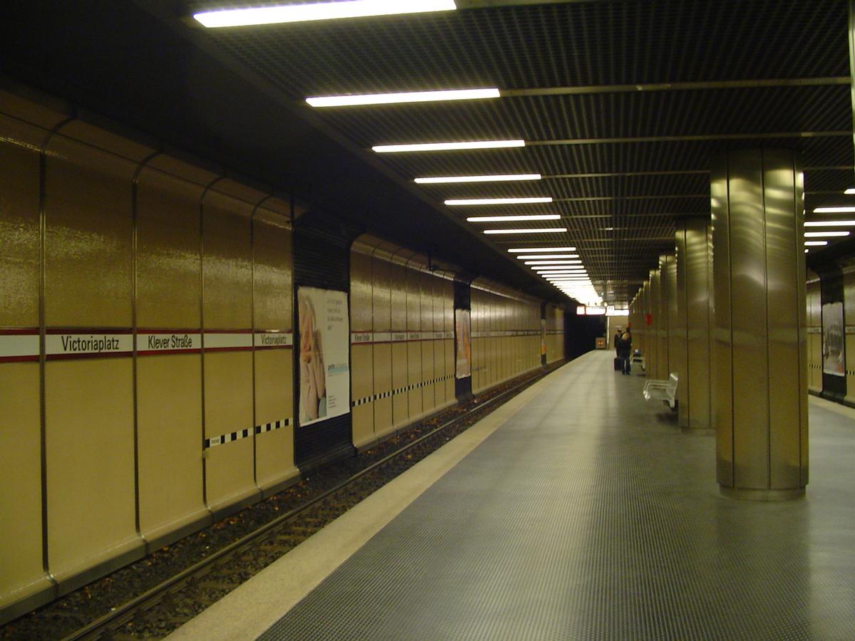 Stadtbahn Düsseldorf, Station Victoriaplatz / Klever Str 