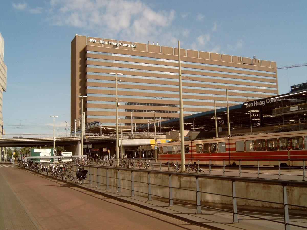 Den Haag Centraal Railway Station 