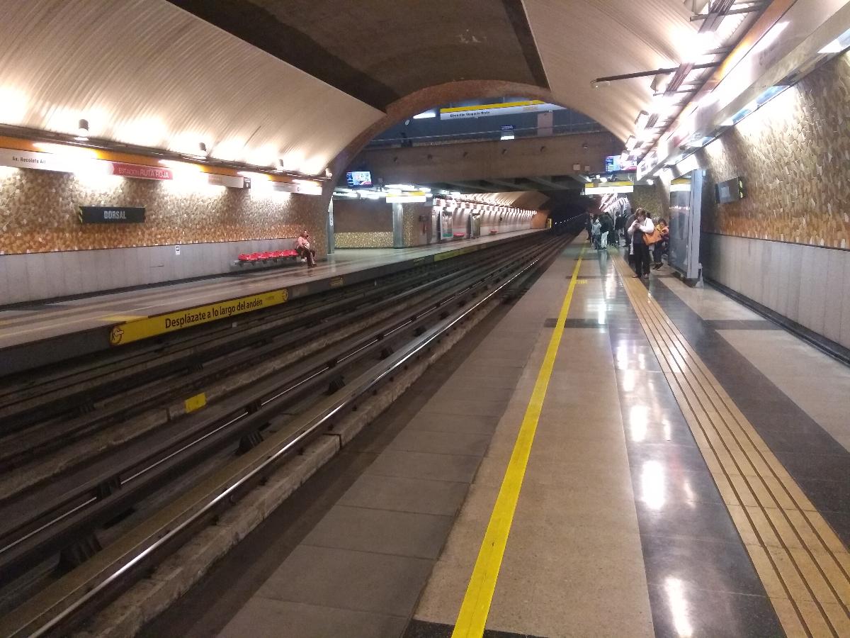 Metrobahnhof Dorsal 